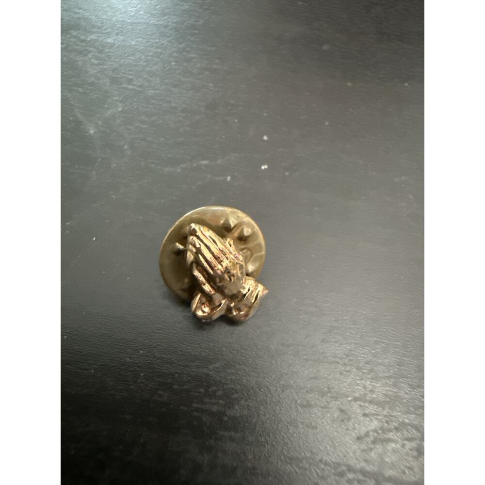 1960s Praying Hands Lapel Pin